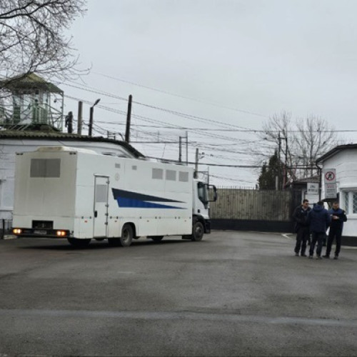 Percheziții la Penitenciarul Poarta Alba: Șase persoane arestate