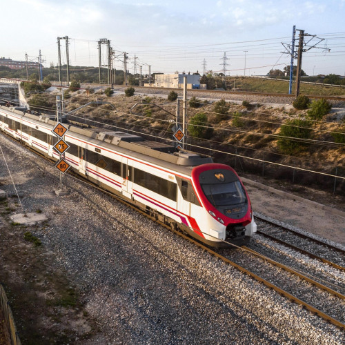 Noile reglementări în transportul feroviar generează majorări de tarif