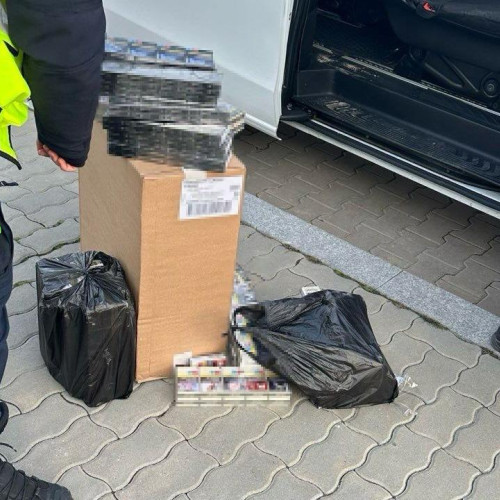 Peste 16.000 de țigări descoperite de polițiștii de frontieră în Mangalia