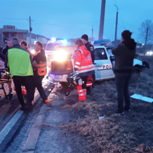 Accident rutier în zona 2 Mai, două victime transportate la spital