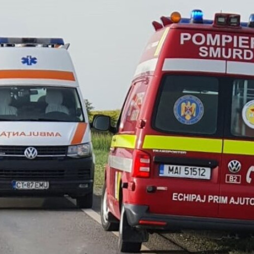 Accident rutier cu trei mașini și un camion în Dobrogea