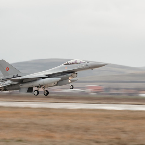Zboruri de antrenament ale Forțelor Aeriene Române în martie 2025