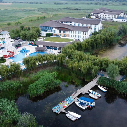 Proprietatea Peninsula Resort Murighiol este de vânzare