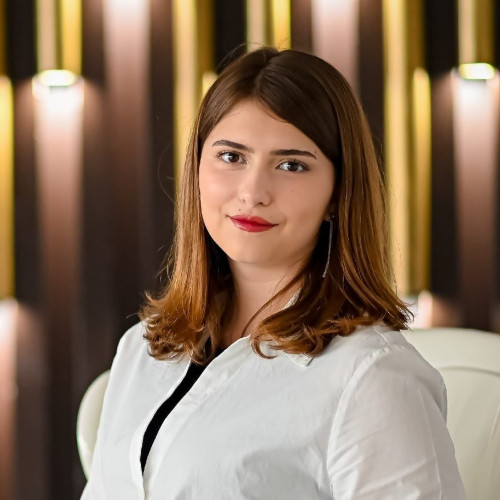 Tanăra studentă care a cucerit olimpiadele naționale de fizică și matematică