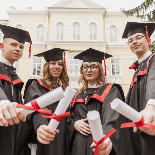 Vacanța pentru elevi înainte de Bacalaureat și Evaluare Națională