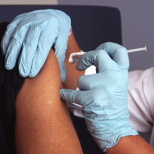 Noua lege privind vaccinarea împotriva HPV extinde accesul gratuit pentru tineri