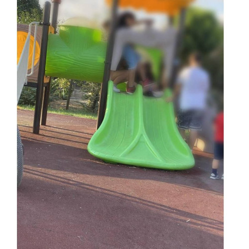 Locurile de joacă, ținta vandalilor. Primăria Corbu, apel către cetățenii comunei: Păstrați ce este al tuturor!