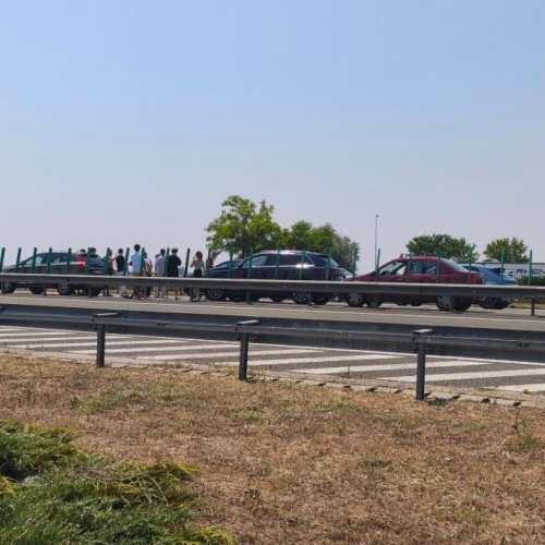 Coliziune în lanț pe Autostrada A2: șapte mașini implicate, trafic restricționat spre litoral