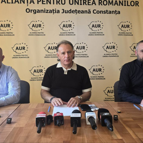 LIVE FOTO VIDEO Senatorul Nicolae Vlahu și deputații Mohammad Murad și Cosmin Hristu, parlamentarii AUR Constanța, precizări de ultim moment despre măsurile de austeritate
