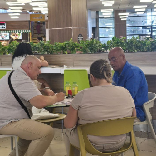 Inspectorii ANSVSA, în acțiune la City Park Mall: controale în zona de food court. Un restaurant a fost închis