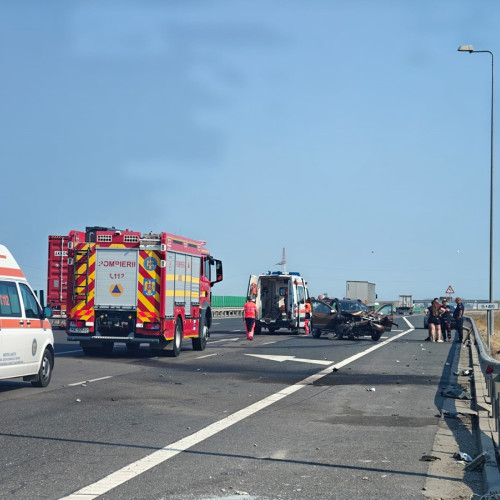 Accident rutier pe Autostrada A4, între Constanța și Agigea: patru persoane, printre care doi copii, transportate la spital