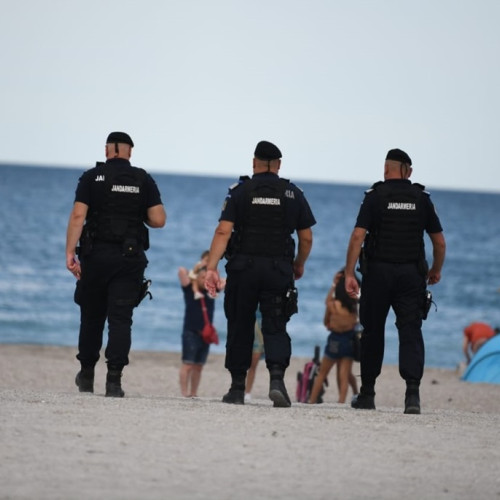 Vama Veche: Femeie prinsă cu iarbă în bagaje. A încercat să evite jandarmii aflați în patrulare