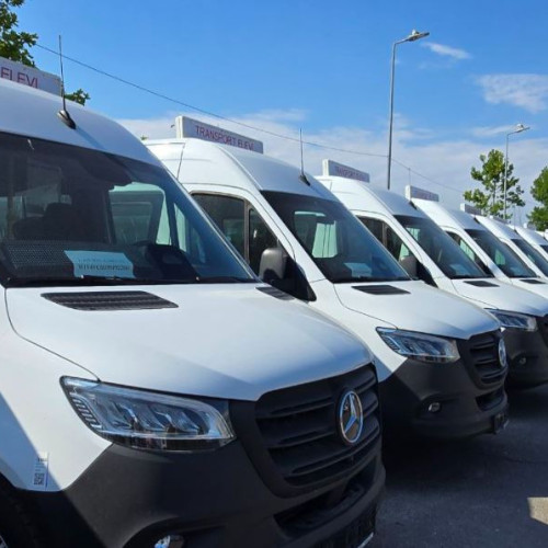 FOTO VIDEO 25 de primării primesc, astăzi, de la Consiliul Județean Constanța, microbuze electrice pentru transportul elevilor. Proiectul este finanțat prin PNRR