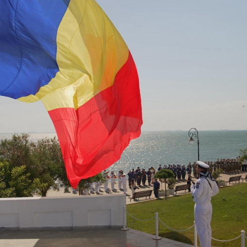 Ziua Imnului Național al României, marcată printr-o ceremonie militară în Piața Ovidiu din Constanța