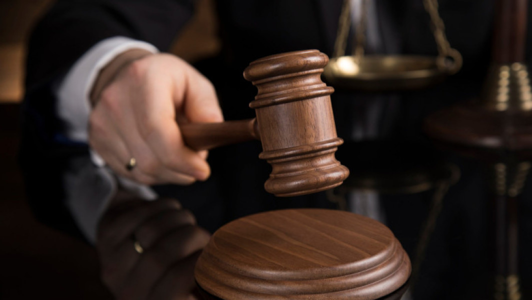 Curtea de Justiție a UE stabilește că autoritățile nu pot refuza executarea unui mandat european de arestare