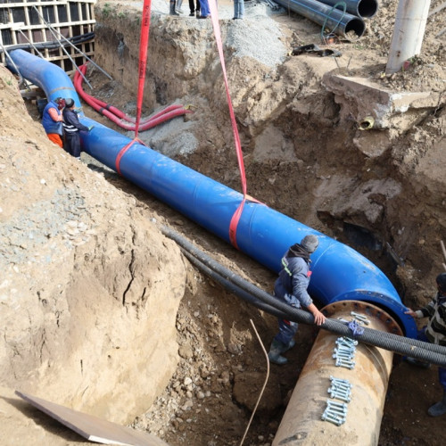 RAJA întrerupe apa în Cernavodă după avarie la conducta de 500 mm