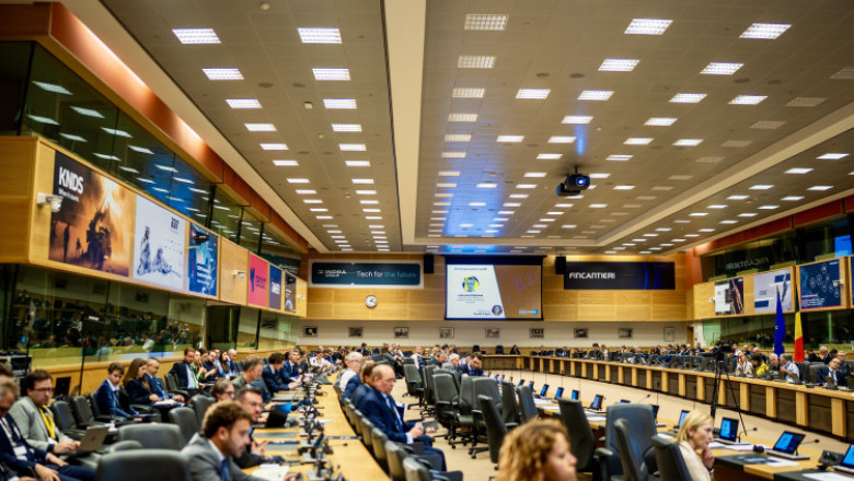 Miniștrii apărării din NATO au discutat despre securitatea flancului estic și sprijinul pentru Ucraina