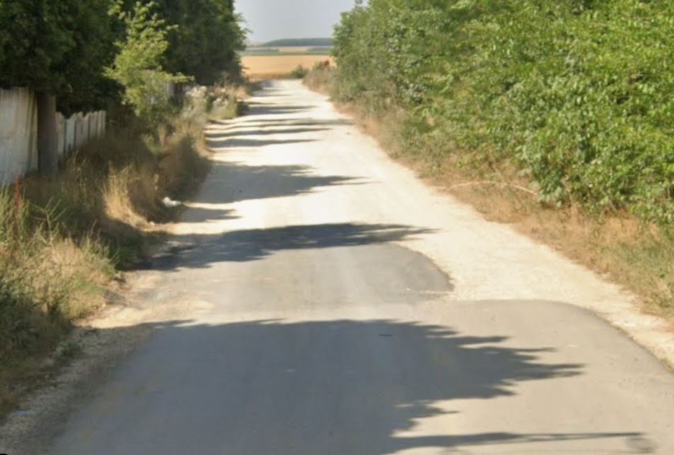 Contract de peste 165.000 lei pentru reparații la drumul comunal din comuna Adamclisi