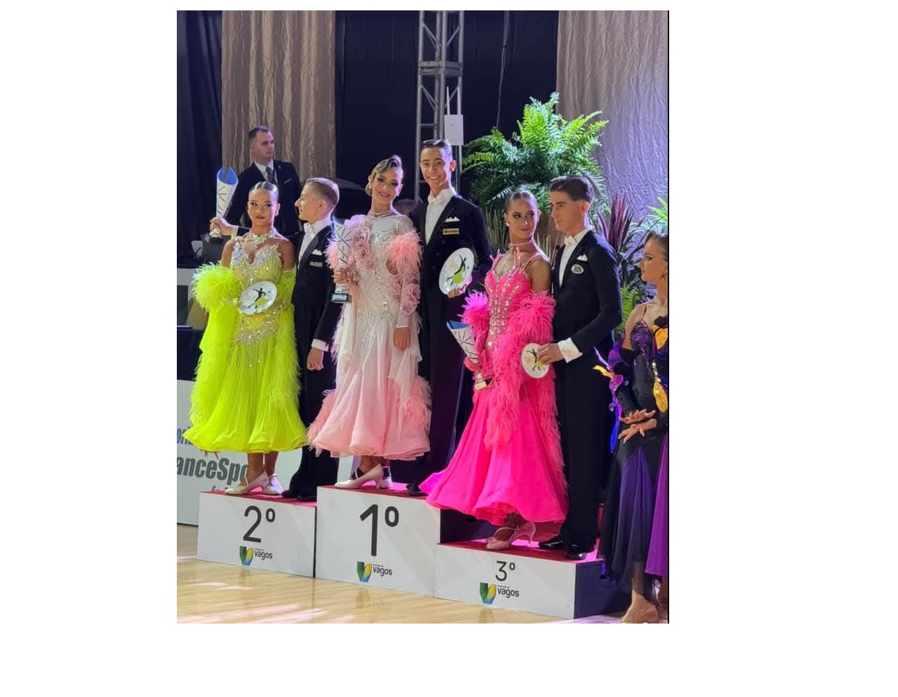 Performanțe remarcabile pentru dansatorii Eric și Ingrid Dragotă la competiții naționale și internaționale