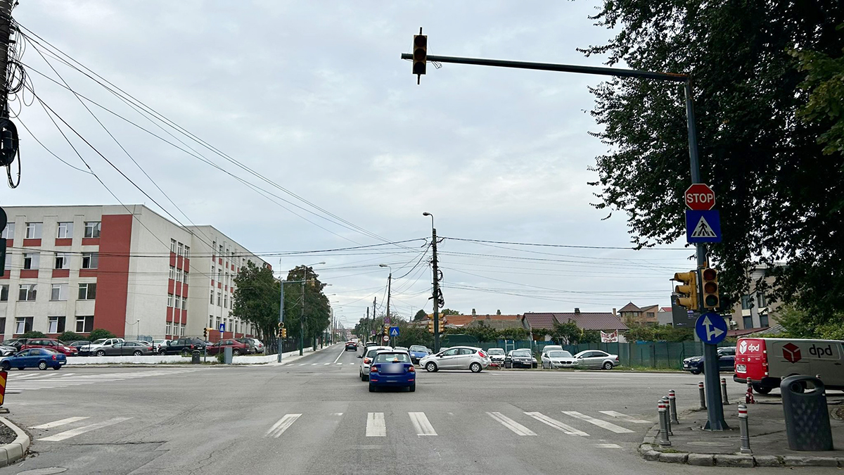 Lucrări la sistemul de semaforizare din Constanța cu traficul dirijat de poliție