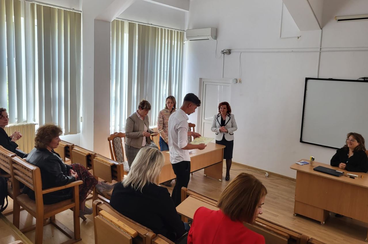 Elevii Liceului Tehnologic Dimitrie Leonida vor face stagii de practică în Spania, Italia și Olanda