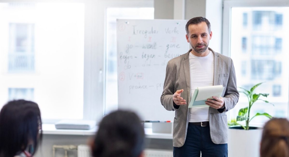 Cadrele didactice pot aplica pentru organizarea examenelor școlare din 2025