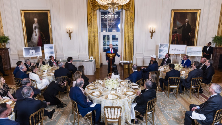 Donald Trump a strâns fonduri pentru noua sală de bal de la Casa Albă