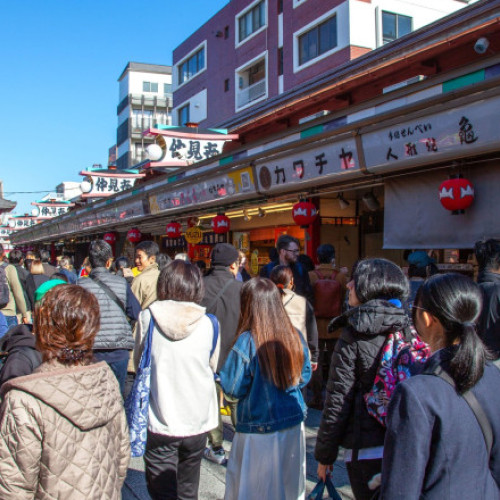 Japonia ia în calcul majorarea taxelor pentru vizele turiștilor străini