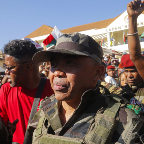 Colonelul Michael Randrianirina devine președinte al Madagascarului după preluarea puterii