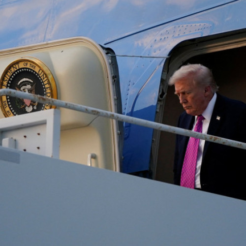 Descoperire a Serviciului Secret: stand de vânătoare suspect lângă aeroportul unde sosește Trump