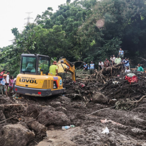 Furtuna Fengshen a provocat şapte decese şi evacuări masive în Filipine