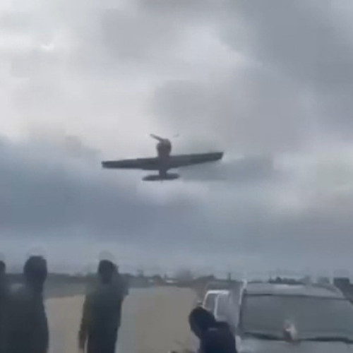 Incident aviatic la Baza Boboc: avion de școală a aterizat forțat pe iarbă