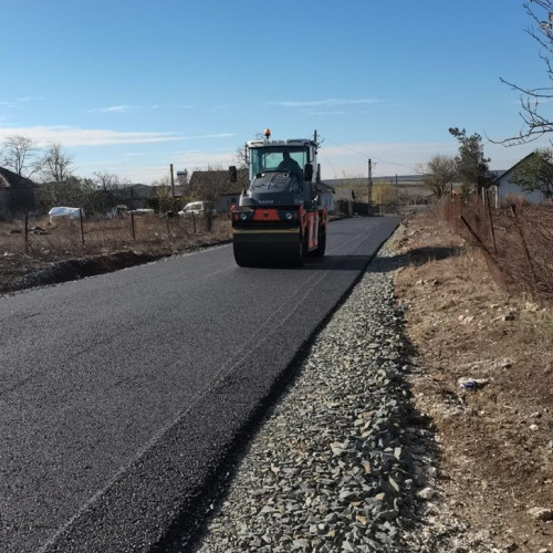 Probleme la licitațiile pentru asfaltări în județul Constanța din cauza lipsei ofertelor
