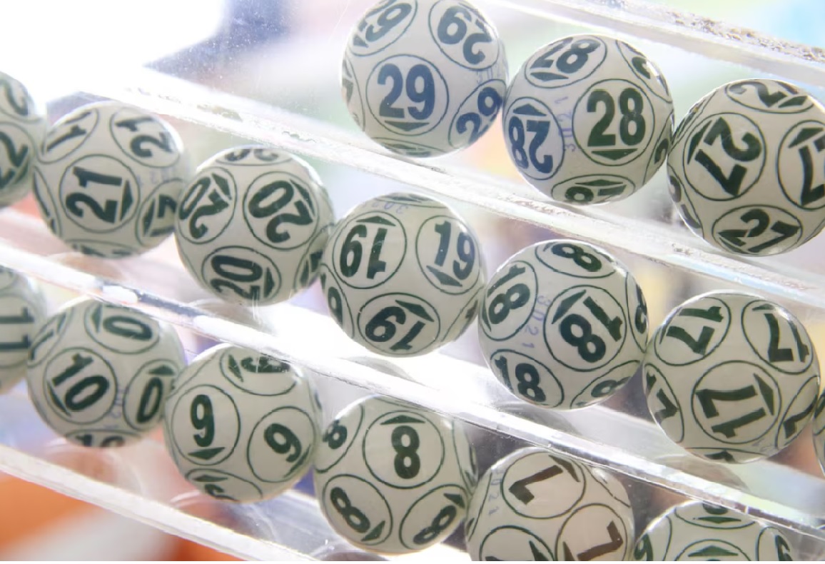 Reporturi importante la Loto 6/49, Joker și Noroc în 23 octombrie