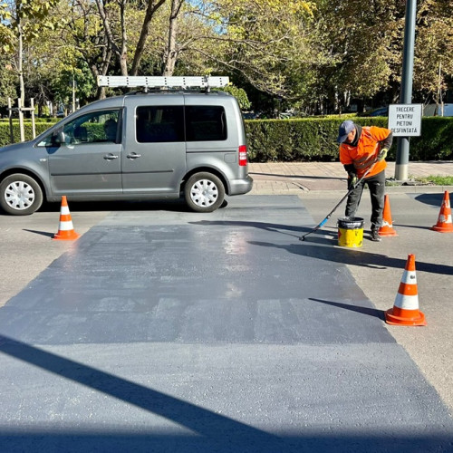 Desființarea trecerii de pietoni de pe strada Mircea cel Bătrân pentru fluidizarea traficului