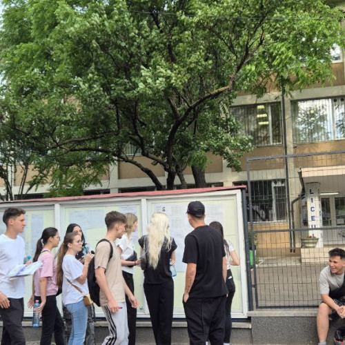 Elevii pot accesa modele de subiecte pentru Bacalaureat 2026 la 15 discipline